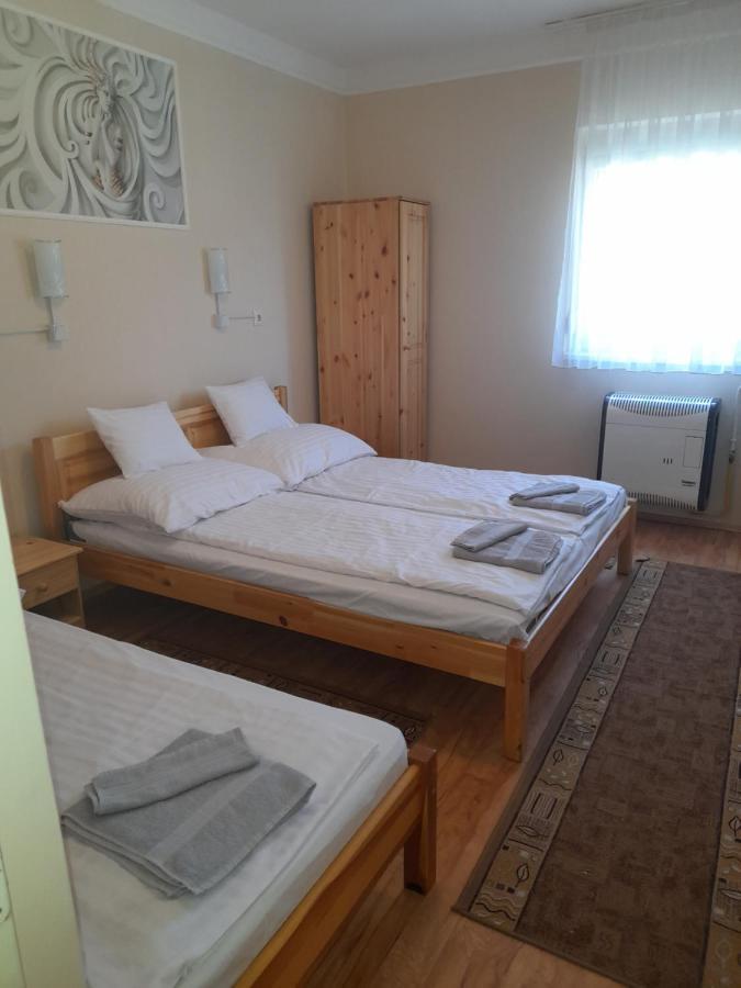 Thermal Apartman Tiszafuered エクステリア 写真